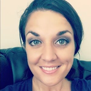 Meet your Posher, Carly